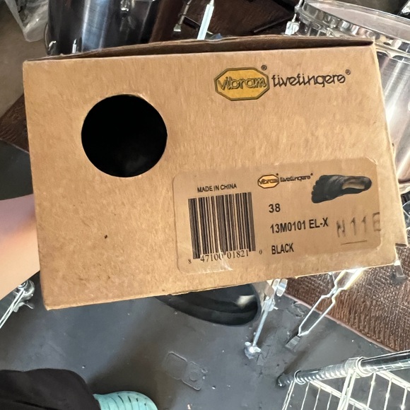 NWT Five Fingers Vibram - Picture 6 of 10
